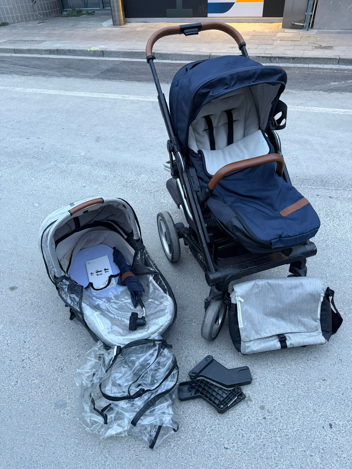 Poussette Mutsy Igo — ensemble très complet + accessoires, Enfants & Bébés, Enlèvement, Comme neuf, Poussette, Maxi-Cosi