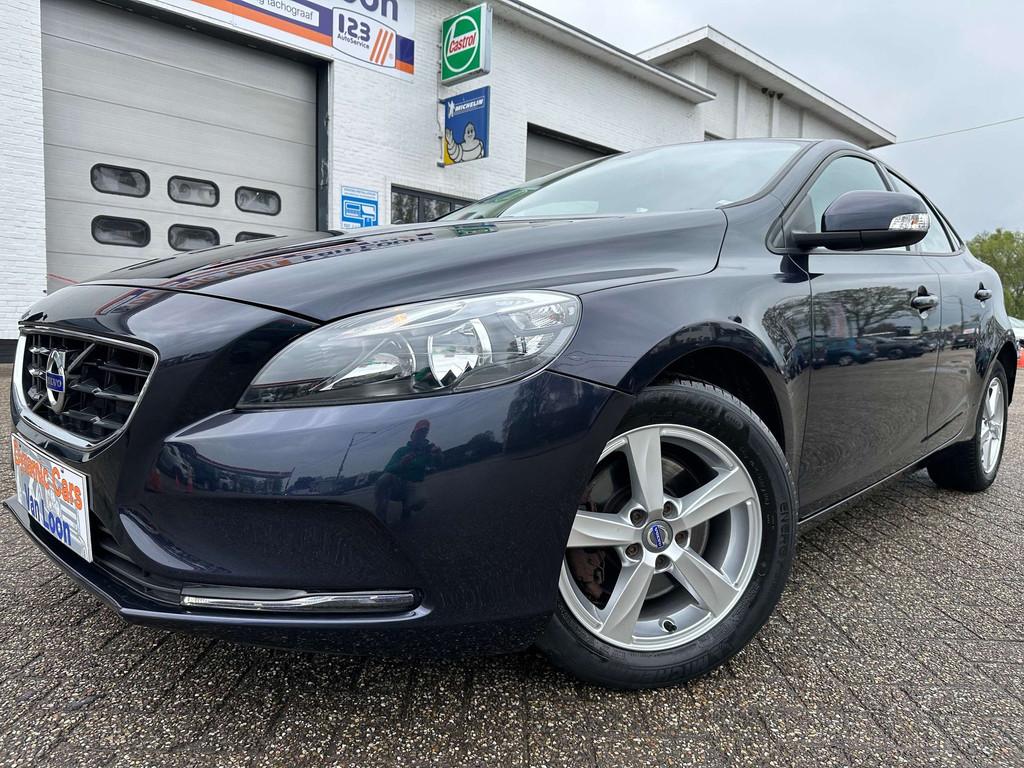 Volvo V40 2.0 T4 Summum, Airco, Cruise, Bluetooth, Trekhaak, Gebruikt, Euro 6, 1969 cc, Bedrijf