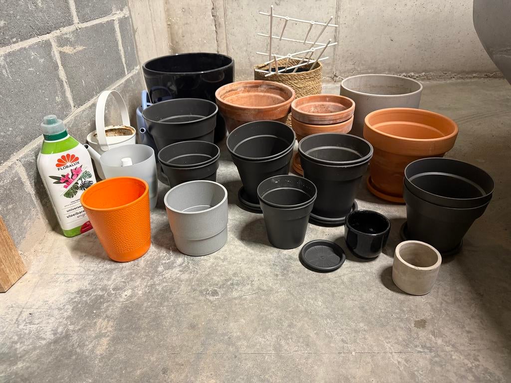 Potten (prijs voor alles), Tuin en Terras, Ophalen, Gebruikt