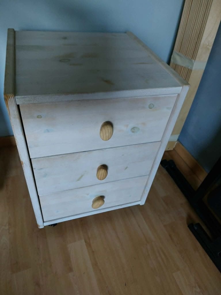 Lifetime bed, bureau en ladenkastje white wash, Enfants & Bébés, Chambre d'enfant | Lits superposés & Lits mezzanines, Utilisé