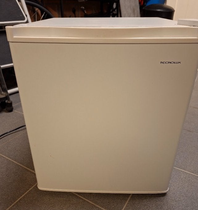 Frigo Bar Technolux, Moins de 45 cm, Enlèvement, Sans bac à congélation, Comme neuf