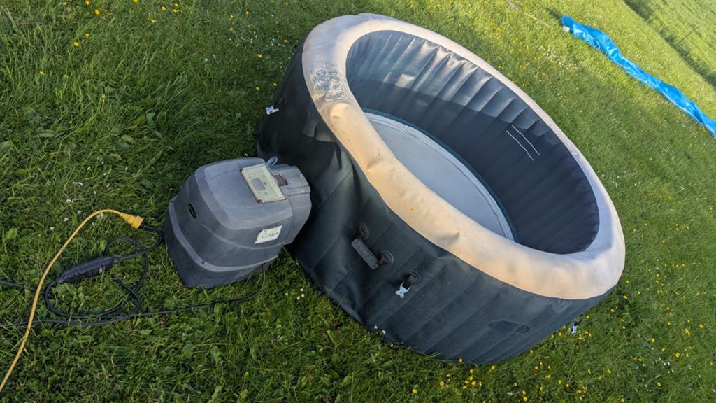 Jaccuzi intex (4places) moteur HS pour pièces, Tuin en Terras, Ophalen of Verzenden
