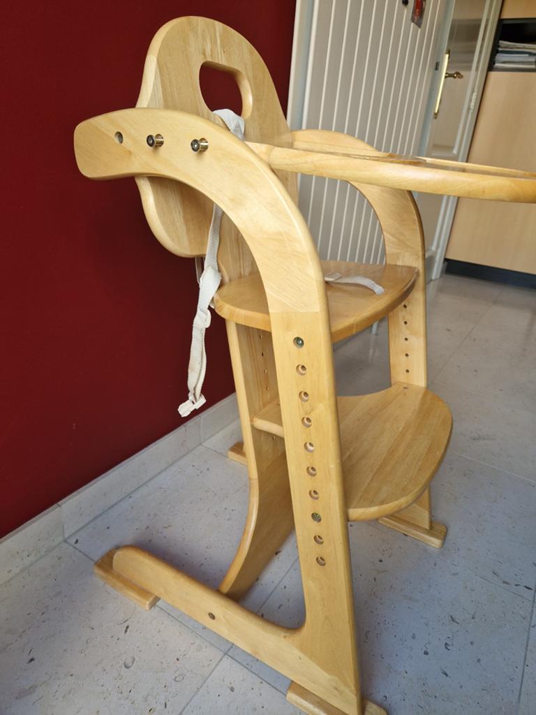 triptrap kinderstoel met bord, Kinderen en Baby's, Kinderstoelen, Ophalen, Zo goed als nieuw, Meegroeistoel, Gordel(s)