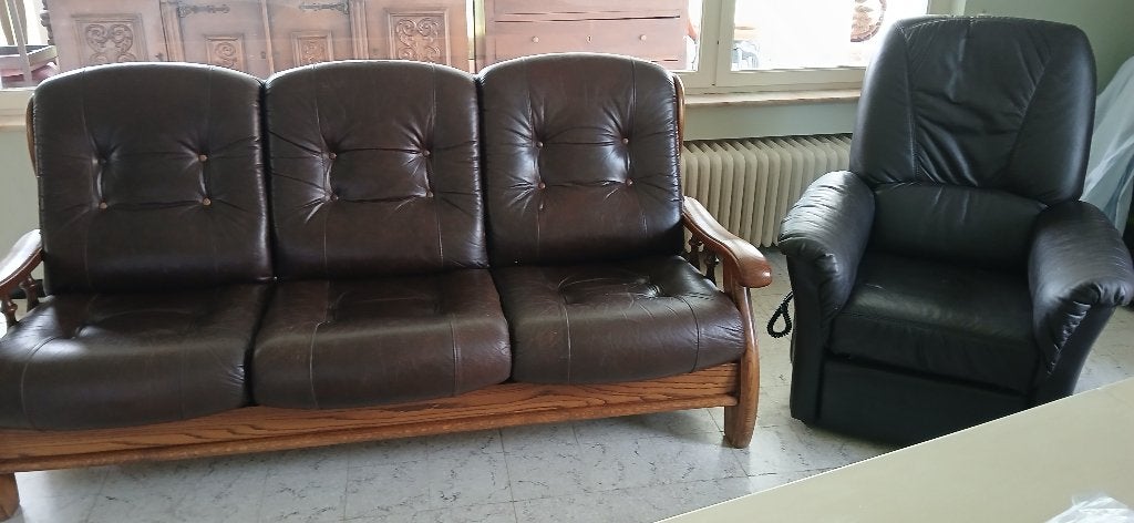 3-zitsbank op houten lambrisering, Ophalen, Driepersoons, Zo goed als nieuw, Rechte bank