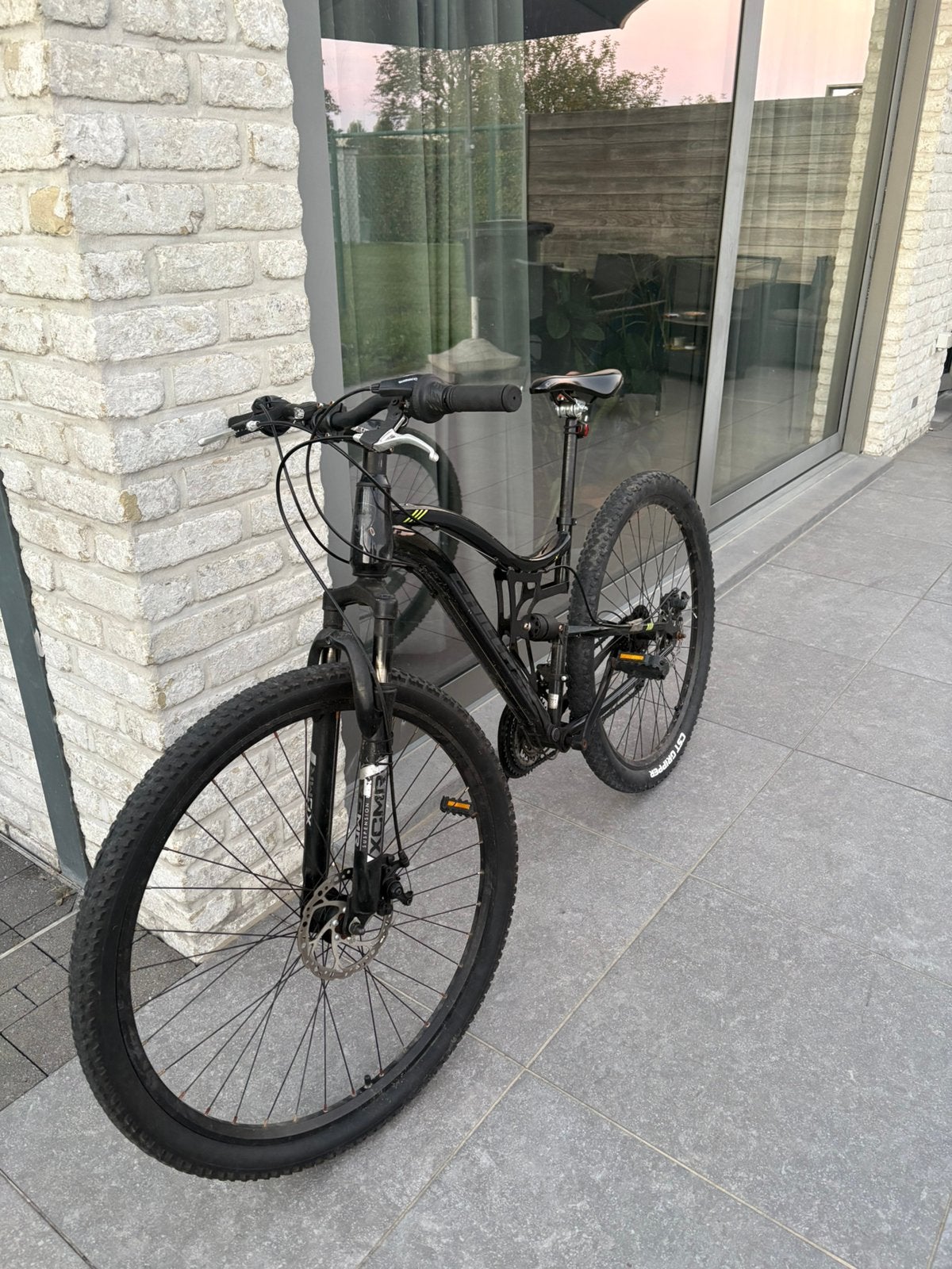 Vélo de montagne XC Factor 29 pouces à suspension intégrale, Enlèvement, Comme neuf