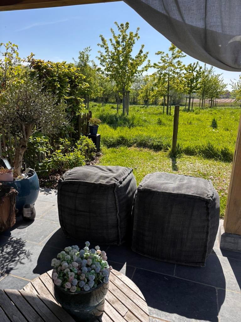 2 zalige poefs zitzakken pure ligne, Tuin en Terras, Ophalen, Zo goed als nieuw