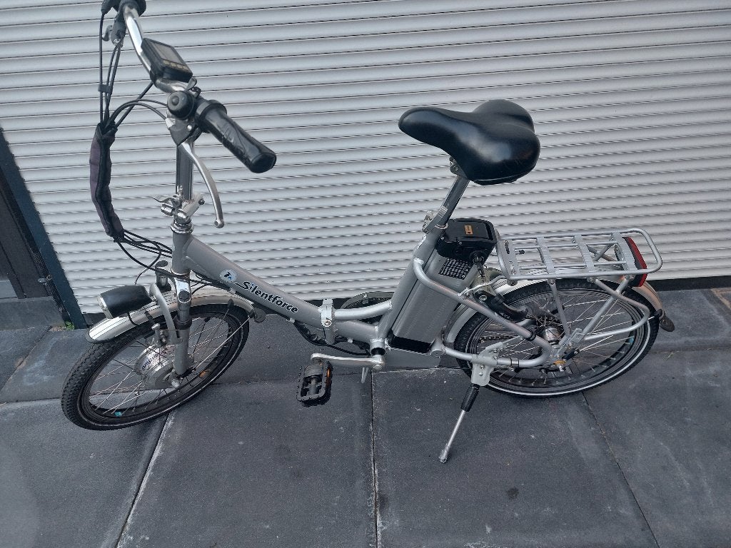 Elektrische plooifiets rijdt goed, Fietsen en Brommers, Elektrische fietsen, Ophalen