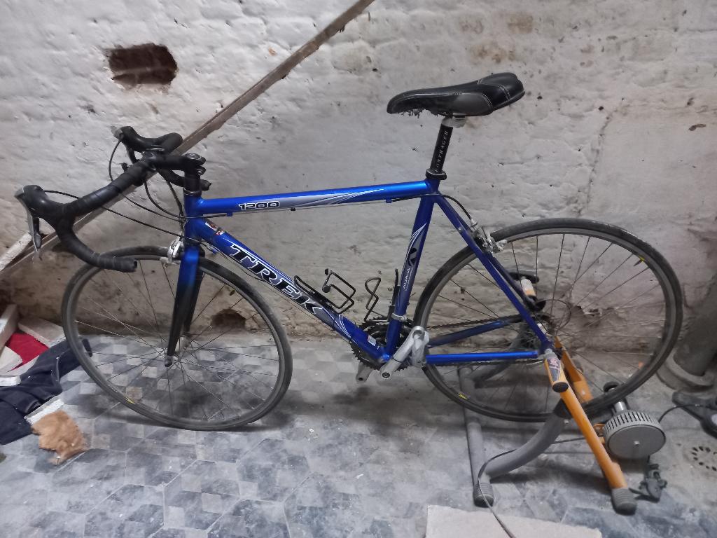 Vélo de route trek, Vélos & Vélomoteurs, Vélos | Vélos de course, Comme neuf, Plus de 20 vitesses, Aluminium, Enlèvement