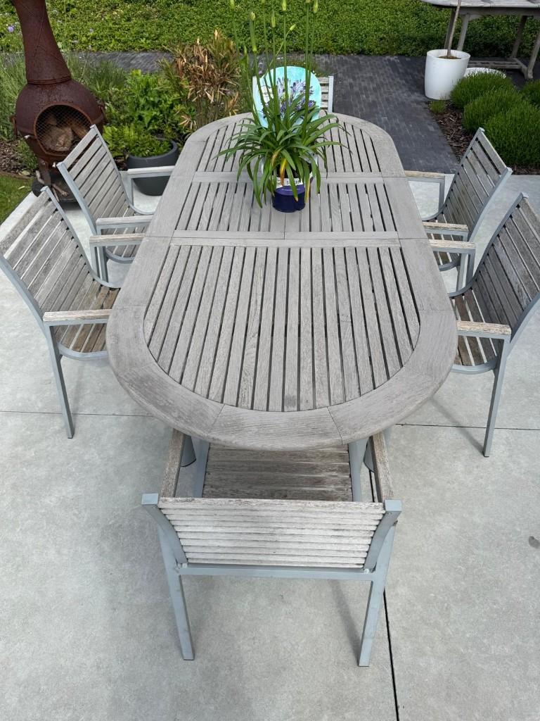 Uitschuifbare ovale tuintafel + 6 stoelen Teak/aluminium, Tuin en Terras, Ophalen, Gebruikt, Ovaal, Teakhout
