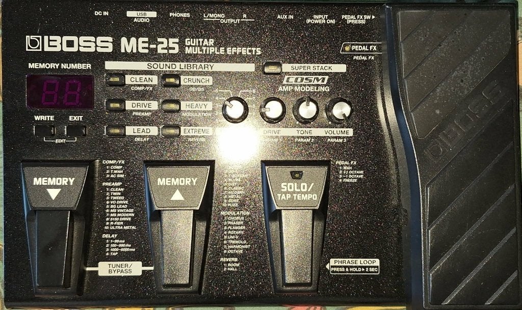 BOSS ME-25 Gitaar Multi-effectpedaal., Muziek en Instrumenten, Effecten, Ophalen