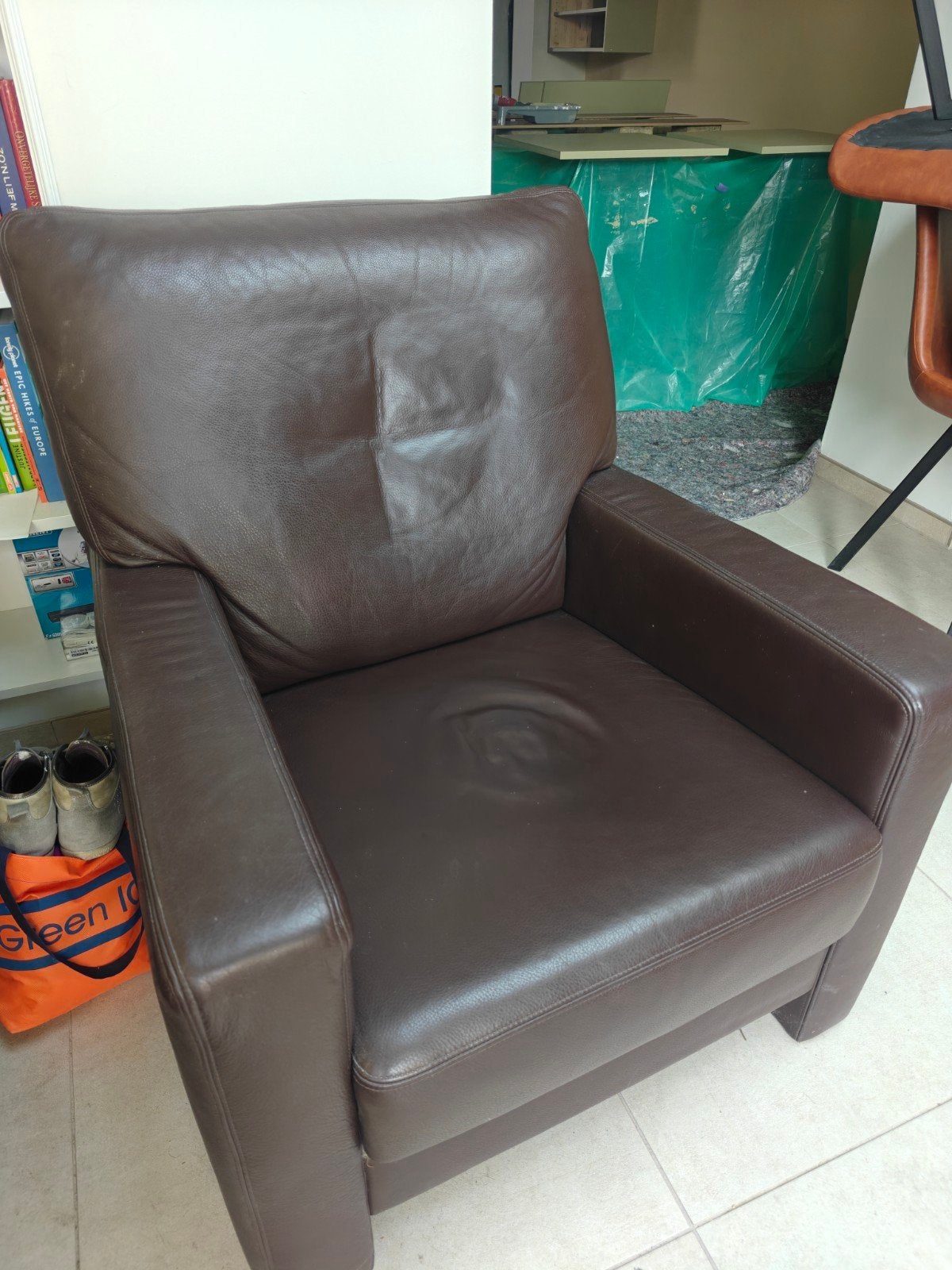 Donkerbruine lederen fauteuil, RAL kwaliteitslabel, Maison & Meubles, Enlèvement, Utilisé, Cuir