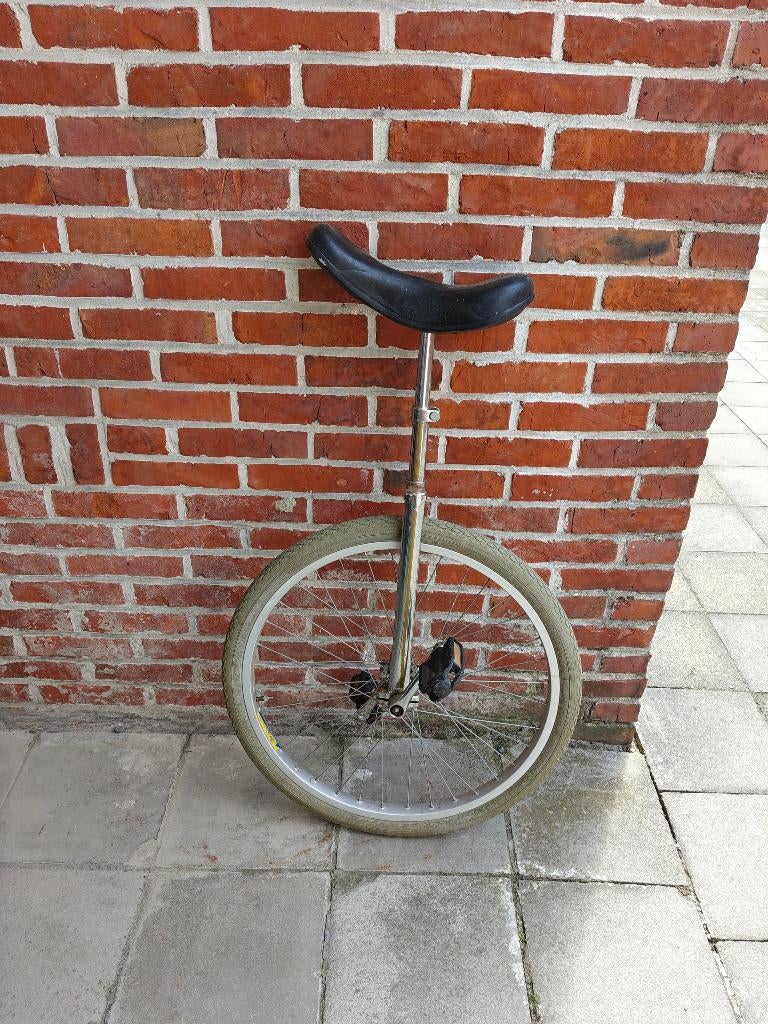 Eénwieler, Fietsen en Brommers, Ophalen, Gebruikt