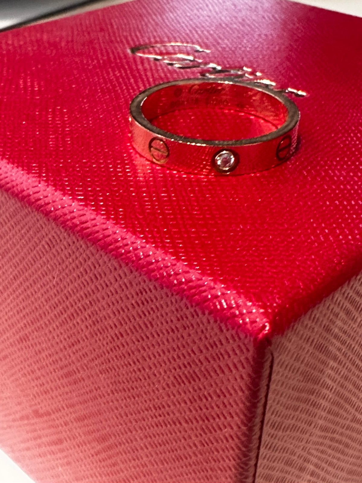 Love Ring Cartier small met 1 diamant maat 56 geelgoud, Ophalen, Nieuw, 17 tot 18, Met edelsteen