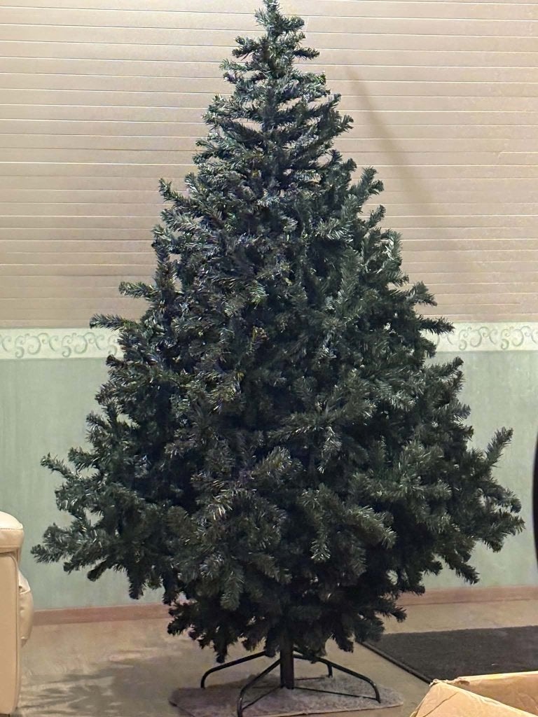 Kwaliteits kerstboom 210cm met kerstboomrok, Ophalen, Zo goed als nieuw, Groen, Kunststof