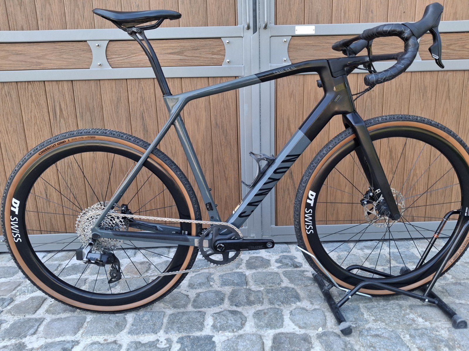 Canyon grail CF SL 7 etap (Sram Rival), Fietsen en Brommers, Fietsen | Racefietsen, Ophalen