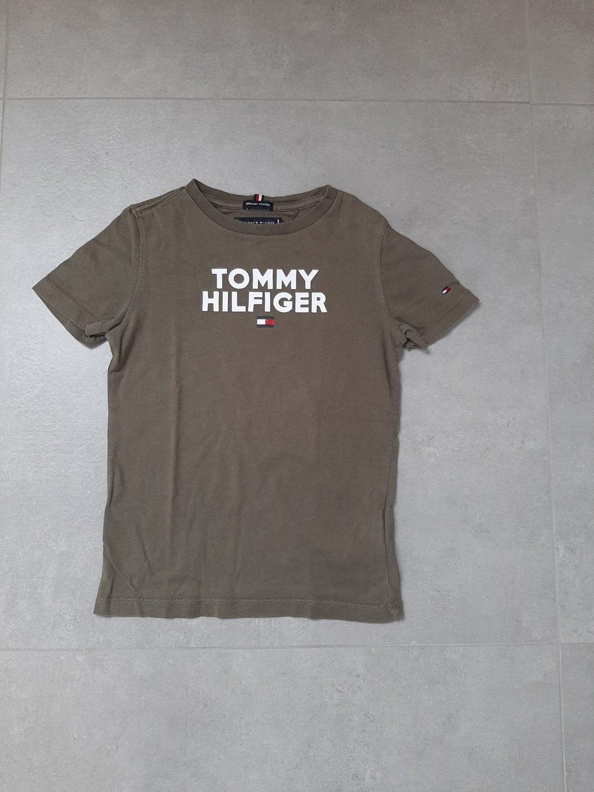 Tommy hilfiger t-shirt M116, Kinderen en Baby's, Zo goed als nieuw, Shirt of Longsleeve, Jongen, Tommy hilfiger