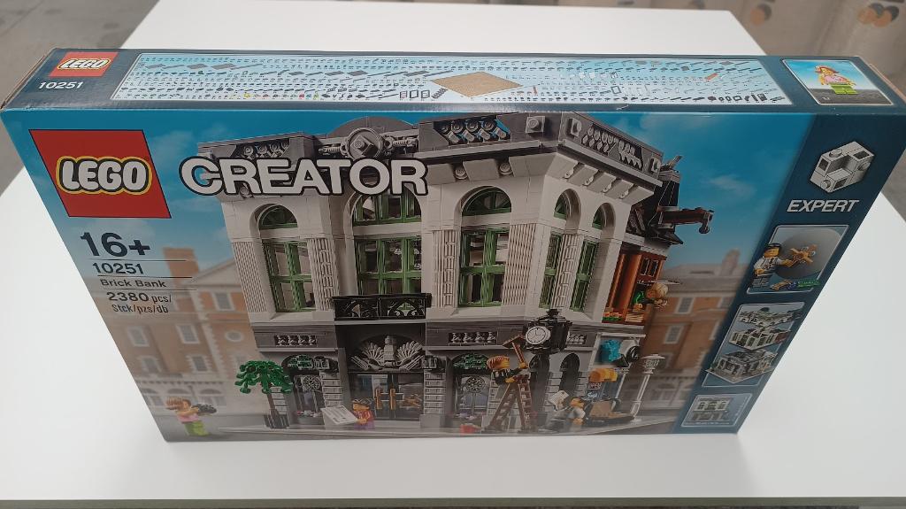 Lego Brick bank 10251 geseald, Lego, Nieuw, Ophalen of Verzenden, Compleet
