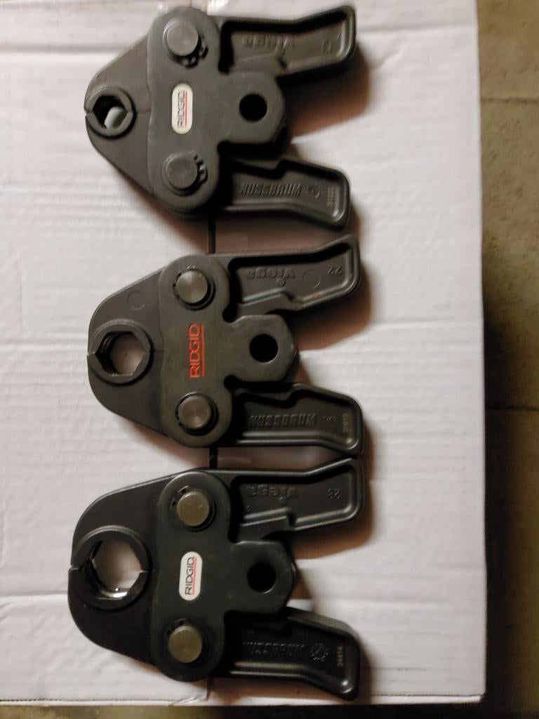 Nieuwe Ridgid persbekken model Viega, Bricolage & Construction, Outillage | Pièces de machine & Accessoires, Enlèvement, Neuf