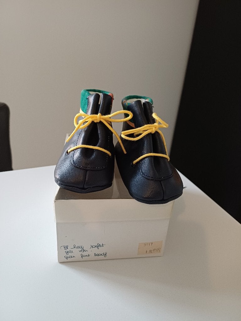 NIEUW Vintage leren slofjes/schoentjes maat 18, Kinderen en Baby's, Schoentjes, Jongetje of Meisje, Nieuw, Ophalen of Verzenden