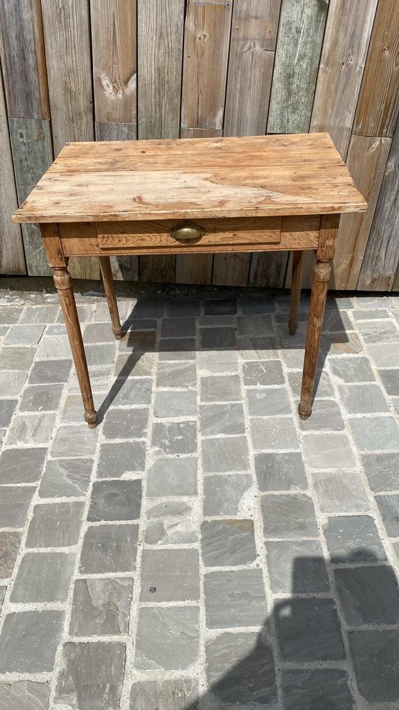 Table de cuisine (petite), 50 à 100 cm, Enlèvement, Utilisé, Rectangulaire