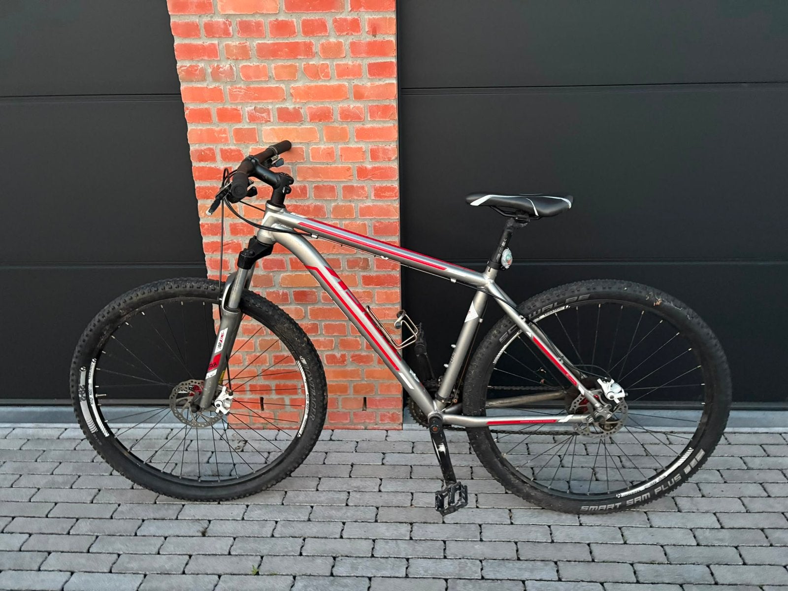 Mountainbike Trek, Gebruikt, 26 inch, 10 tot 15 versnellingen, 53 tot 57 cm