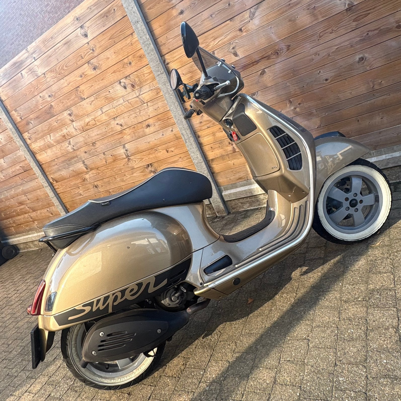 Vespa GTS 125cc, Ophalen