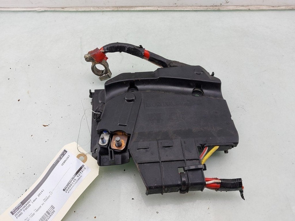 BOITIER FUSIBLES Ford Focus 3 (01-2010/01-2020), Dhr. J. Ham, Administratie@autoham.nl, Nijkerkerstraat 27a 27a
3821 CD  AMERSFOORT, NL
