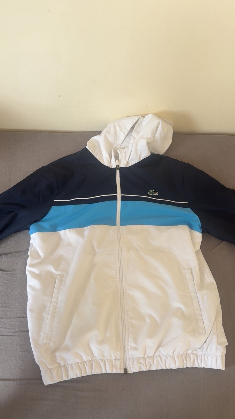 Lacoste trainingspakken maat M, 1 voor 80€ en 2 voor 150€, Kleding | Heren, Ophalen, Zo goed als nieuw, Maat 48/50 (M), Blauw