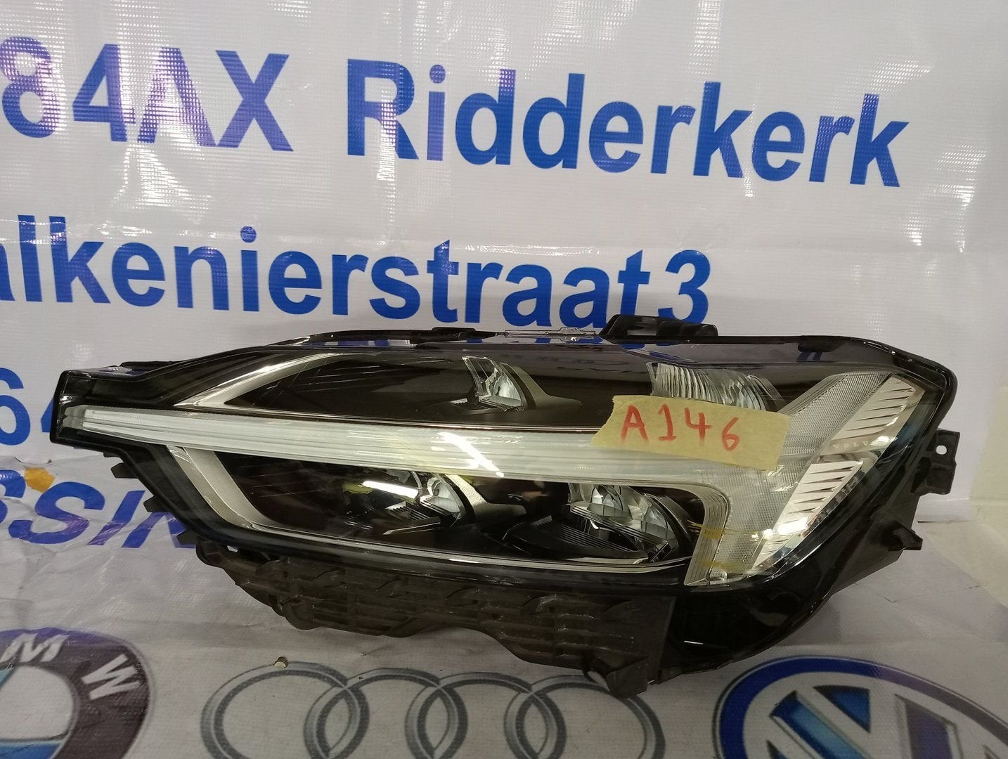Koplamp Volvo XC60 2 Full Led 32338983 Links 2-J60-5038N, Gebruikt, -, -, Ophalen of Verzenden