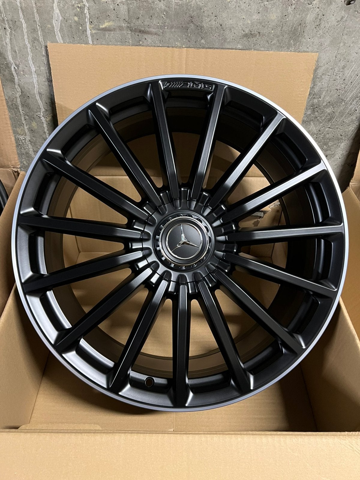 4 jantes neuves pour Mercedes GLA/GLB 35 AMG Ref A2474012200, Neuf, 255 mm, 21 pouces, Enlèvement
