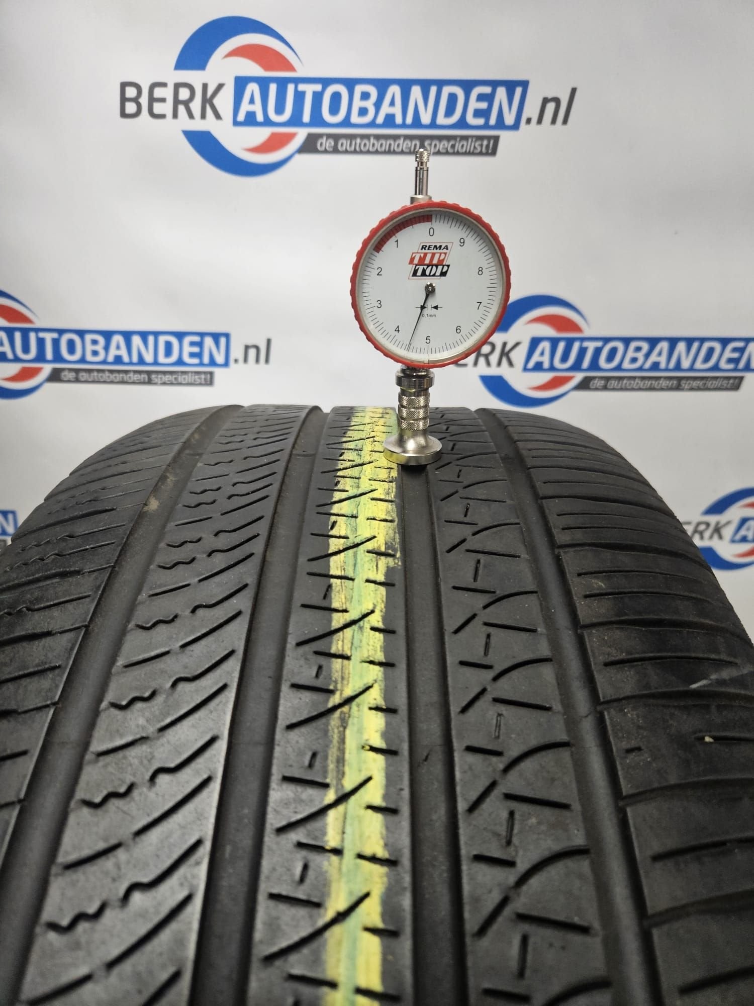 2x Pirelli Scorpion Zero M+S 285/40 R23 111Y 285/40/23 28540, Auto-onderdelen, Banden en Velgen, Gebruikt, -, 285 mm, -