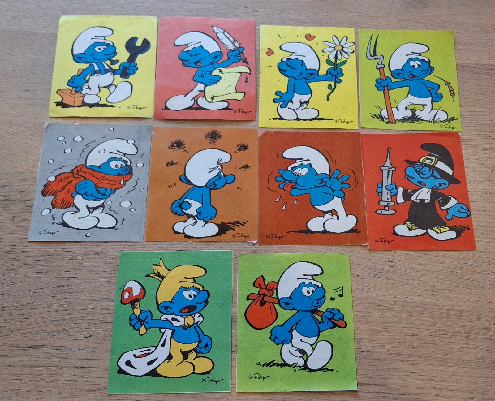 Lot de stickers vintage Schtroumpfs Suzy gaufres, Collections, Enlèvement ou Envoi, Comme neuf, Bande dessinée ou Dessin animé