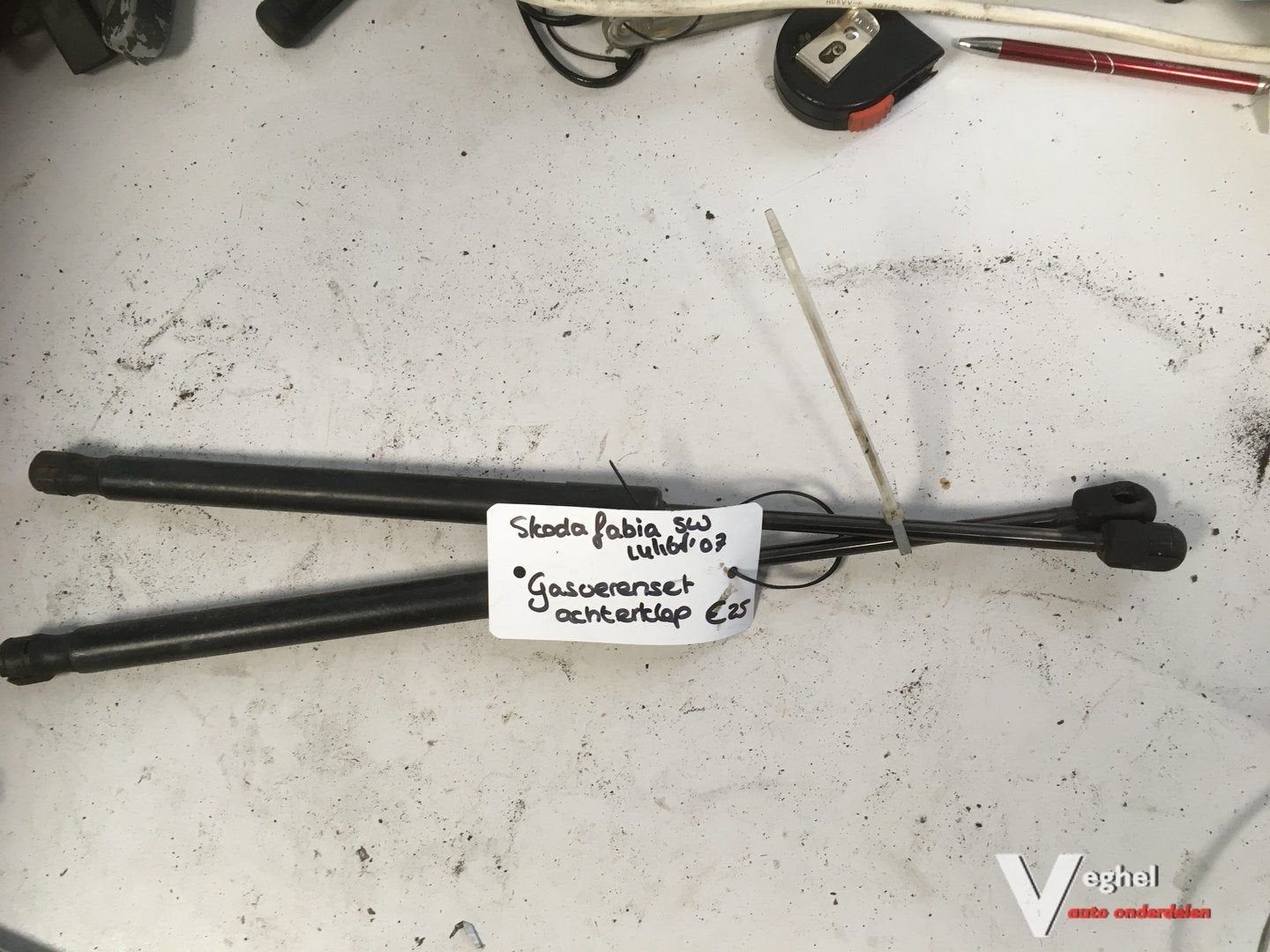 Skoda Fabia SW 2007 Gasveren set achterklep, Auto-onderdelen, Gebruikt, -, -, Ophalen of Verzenden