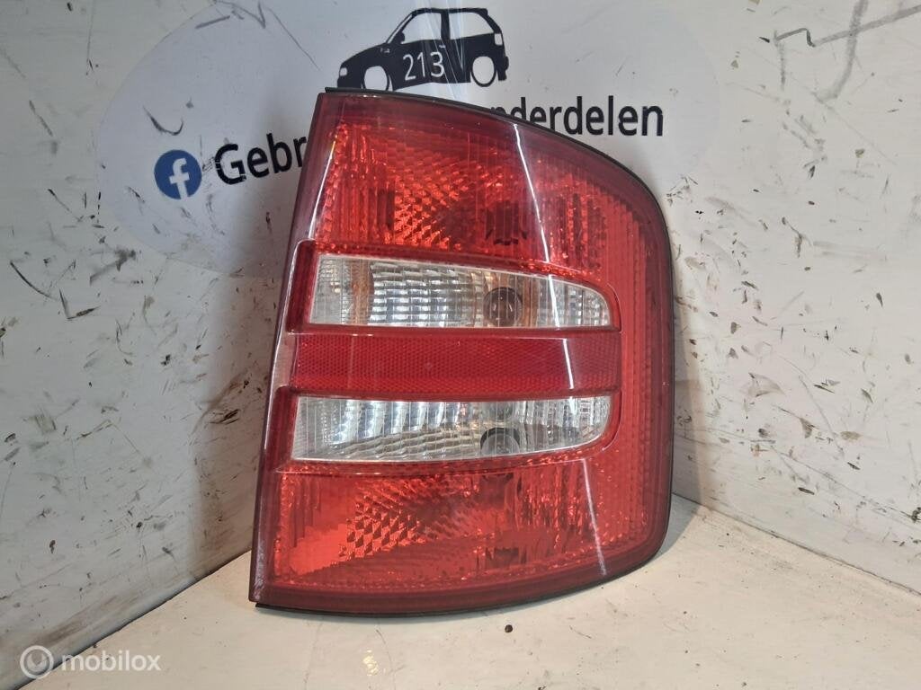 Achterlicht R Skoda Fabia 6Y ('00-'07) 6Y9945096B, Auto-onderdelen, Gebruikt, Ophalen of Verzenden, Skoda, Skoda