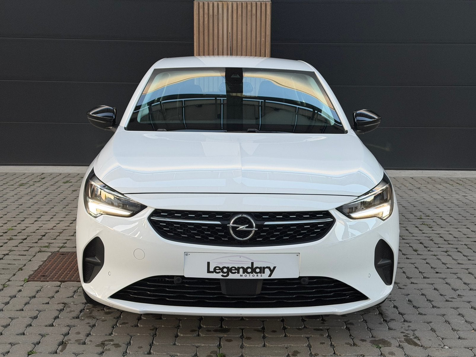 OPEL CORSA / 1.2 TURBO / 24.000 KM!!! / AUTOMATIQUE /, Auto's, Dealer onderhouden, Stof, 1199 cc, Wit