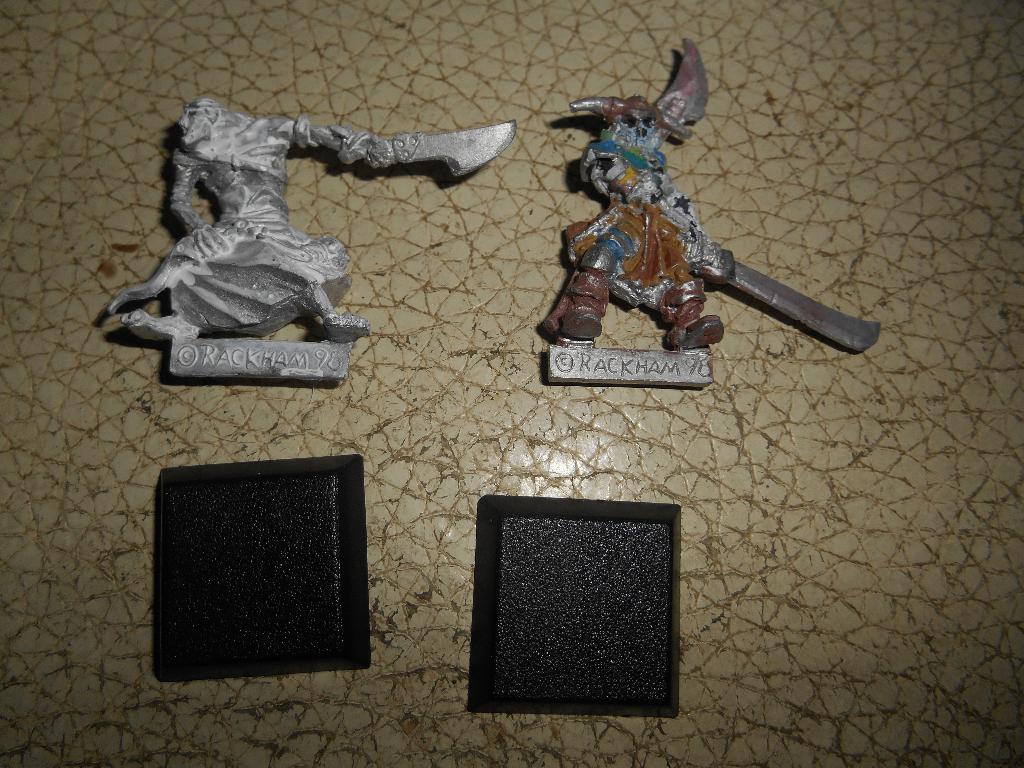 Warhammer 98 lot de 2 fig en métal, Hobby & Loisirs créatifs, Wargaming, Enlèvement ou Envoi, Warhammer