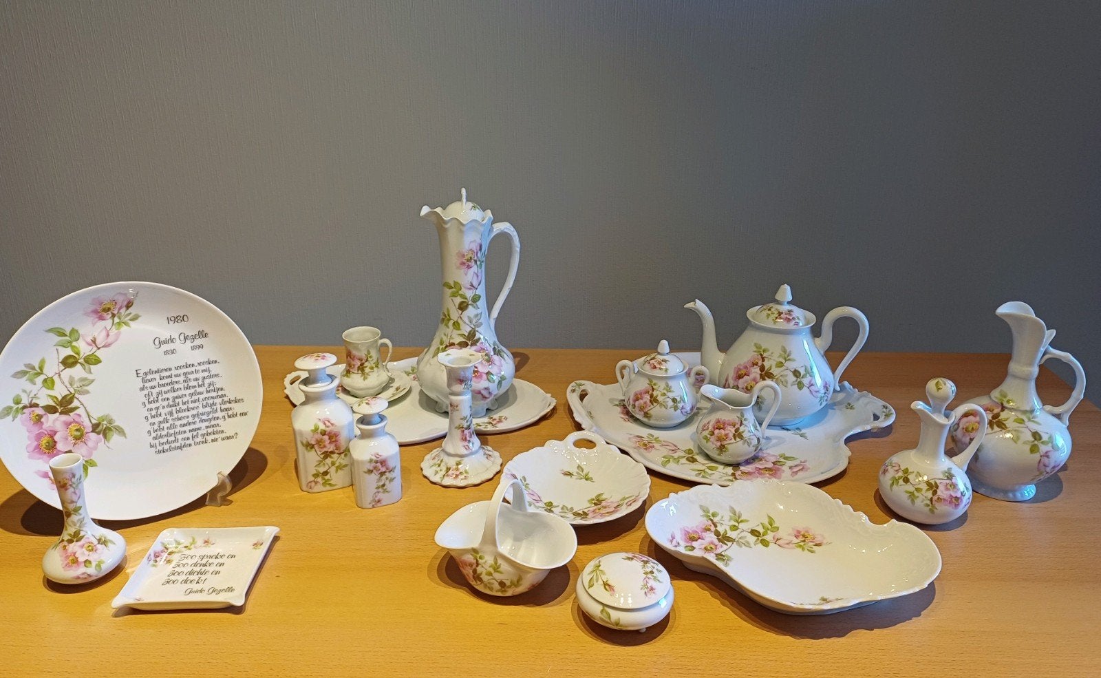 Grote collectie Limoges porselein, Ophalen, Zo goed als nieuw, Porselein, Overige typen