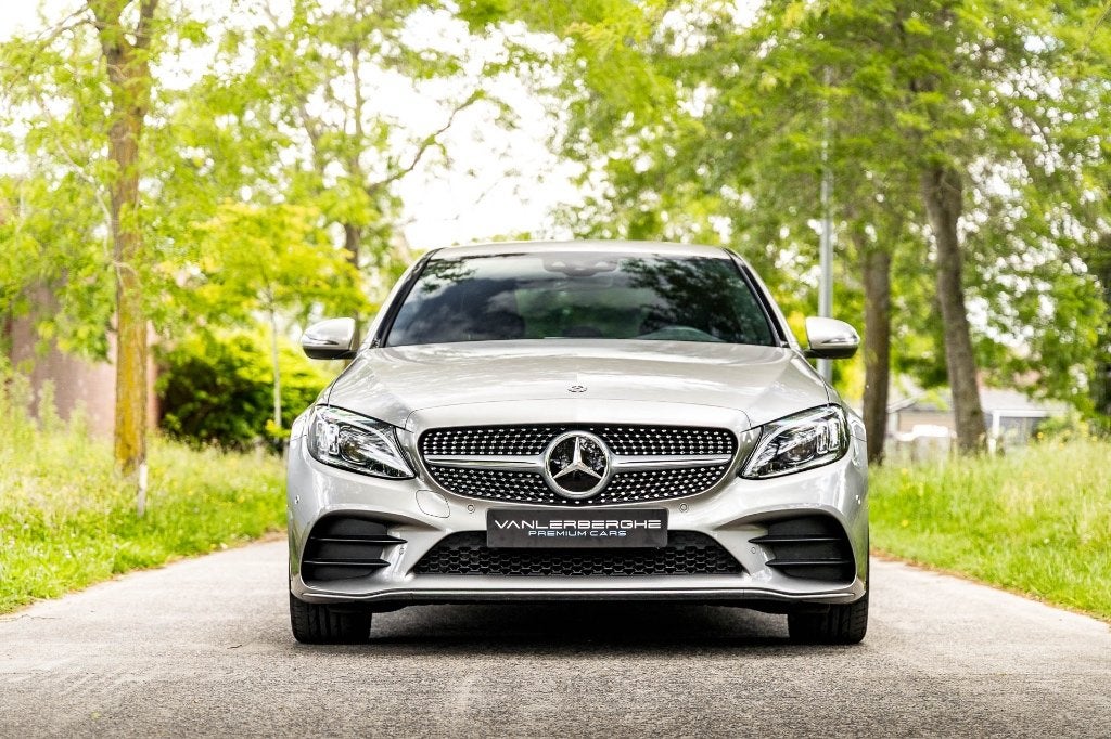Mercedes C300de AMG Berline * HUD * ACC * Camera * Burmester, Achterwielaandrijving, 143 kW, 4 cilinders, 34 g/km