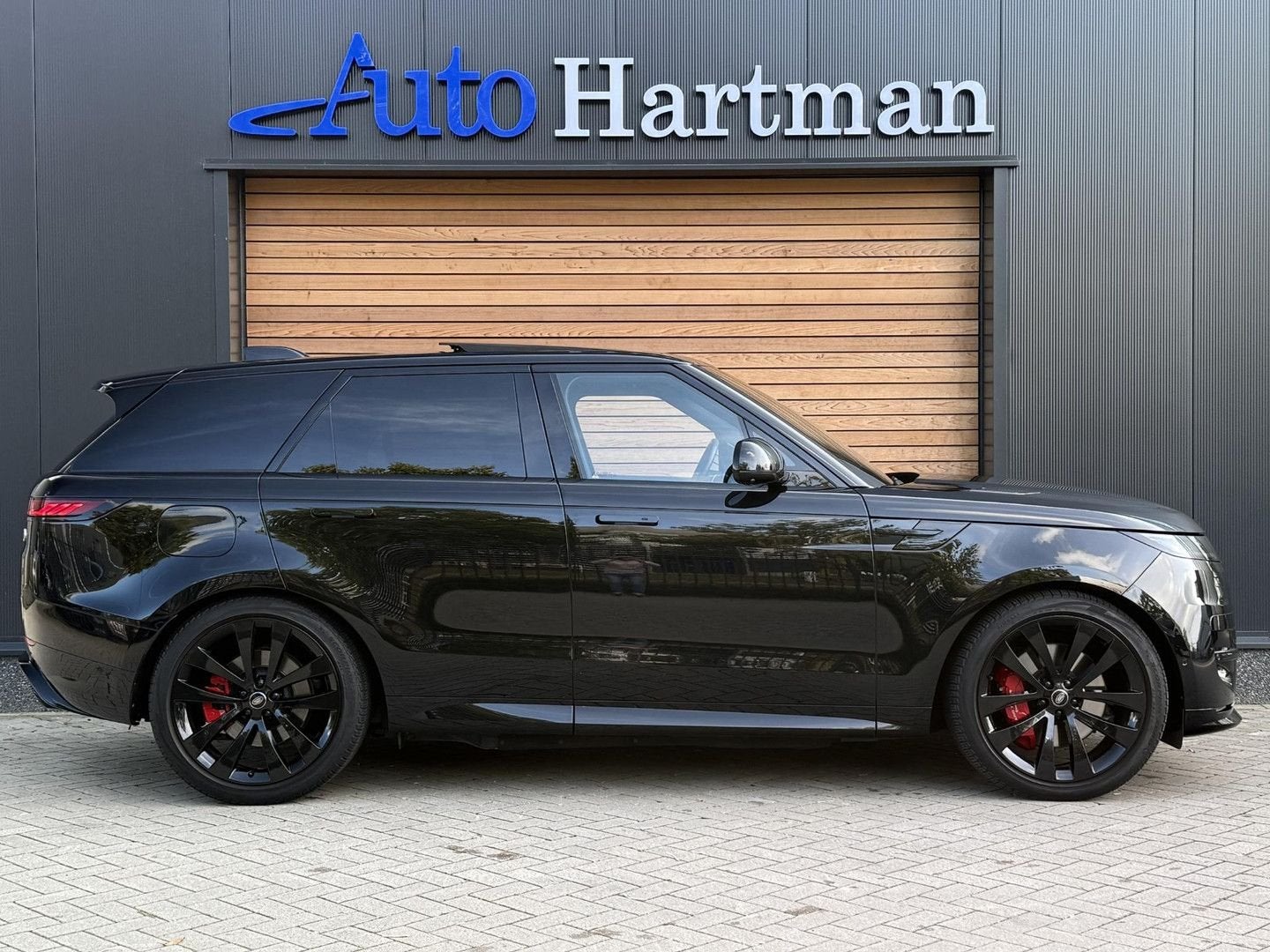 Land Rover Range Rover Sport 3.0 P510e First Edition MASSAGE, Automaat, Zwart, Hybride Elektrisch/Benzine, SUV of Terreinwagen