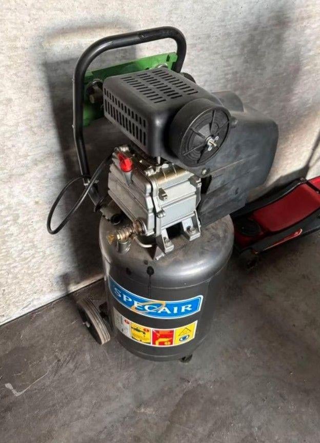 LENTE - ACTIE: Compressor Specair - Airpress HL 360/50, Ophalen