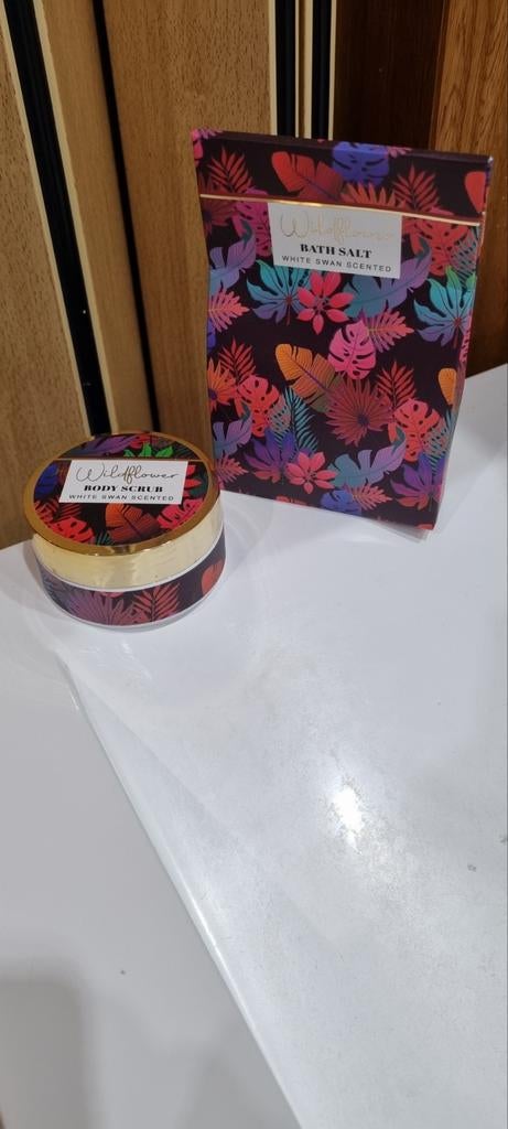 Toilet gerief bad zout en scrub, Ophalen, Nieuw