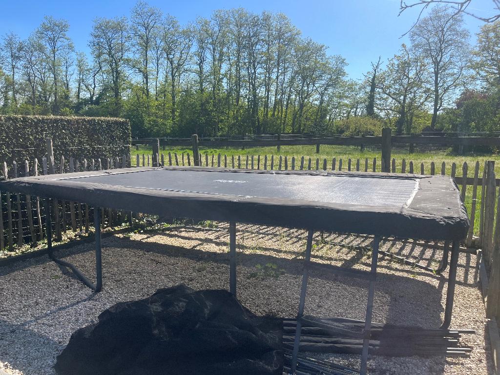 Mooie rechthoekige trampoline, Ophalen, Gebruikt