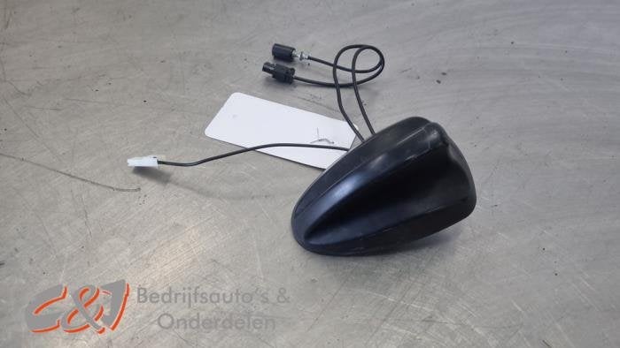 Antenne d'un Mercedes Vito, Autos : Pièces & Accessoires, Électronique & Câbles, Mercedes-Benz, Utilisé, 3 mois de garantie, Enlèvement ou Envoi