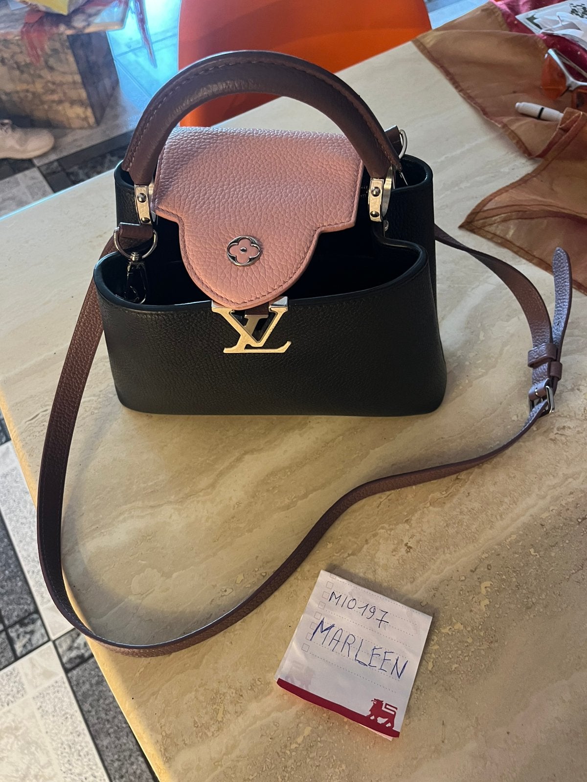 Louis Vuitton capucines, Ophalen, Zo goed als nieuw, Zwart