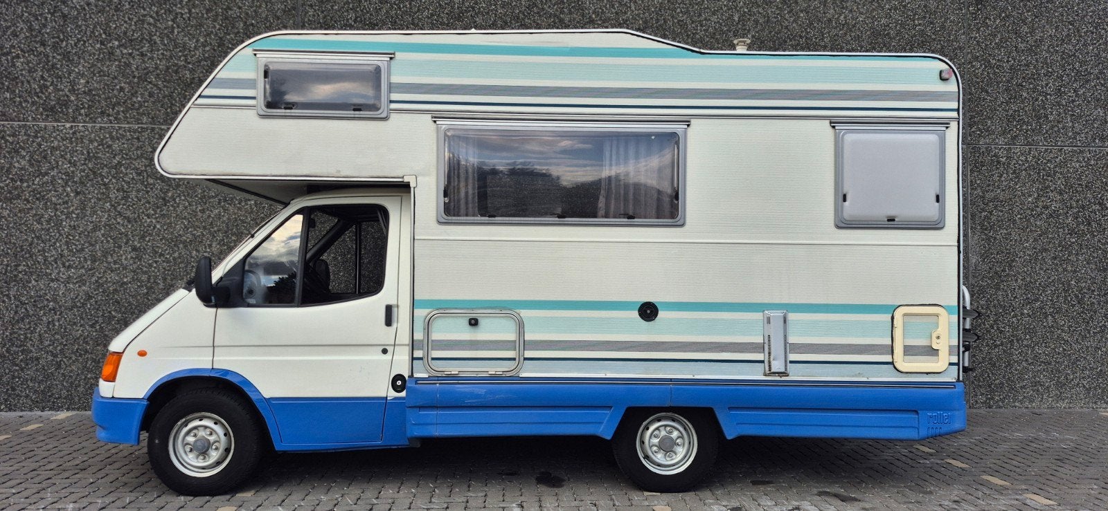 Camping-car Ford Transit *OLDTIMER*, Jusqu'à 5, Siège standard, Boîte manuelle, Ford