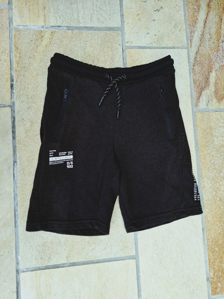 Short C&A garçon 10 ans, Enlèvement ou Envoi, Comme neuf, Garçon, Vêtements de sport ou Maillots de bain