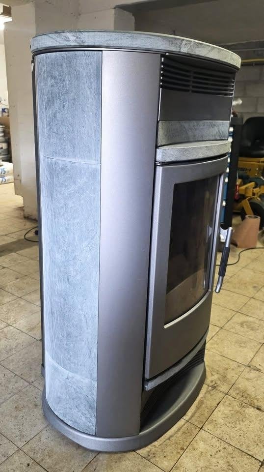 edilkamin polaris 12kw met spekstenen en kanalisatie, Ophalen, Overige brandstoffen, Zo goed als nieuw, Pelletkachel