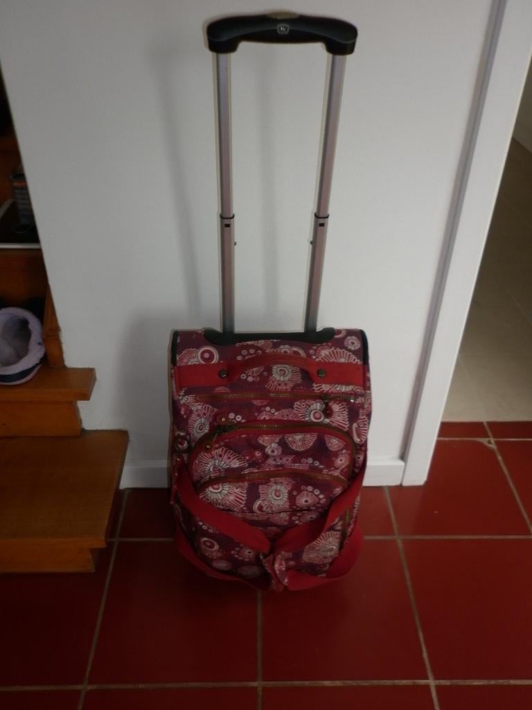 SAC A ROULETTES KIPLING, Bijoux, Sacs & Beauté, Sacs | Cartables, Enlèvement ou Envoi, Comme neuf