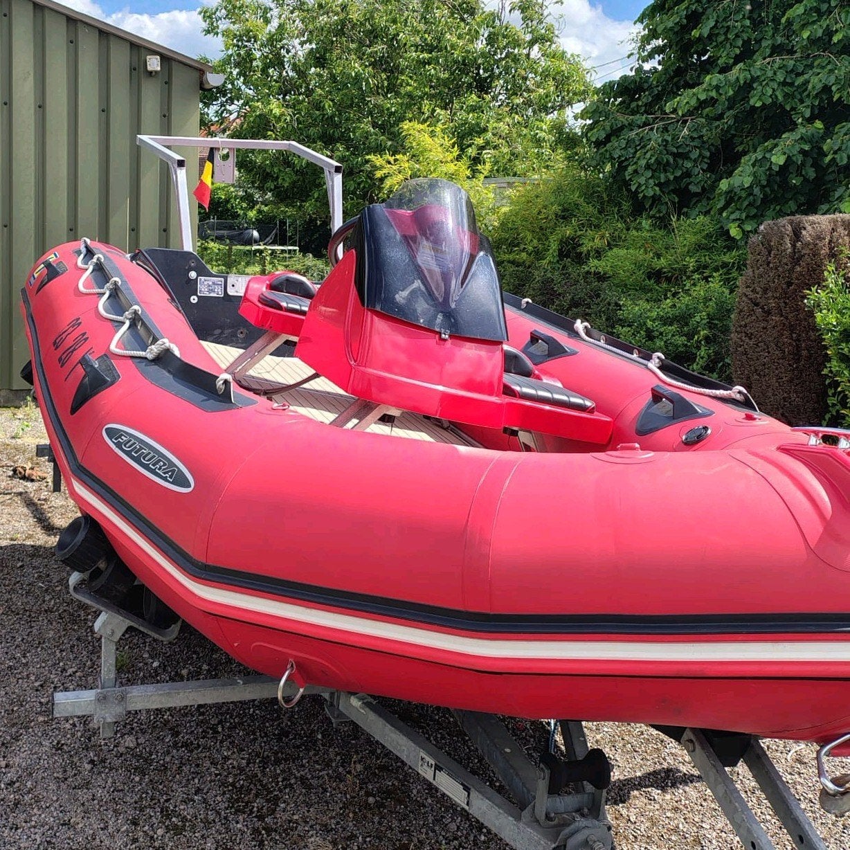Zodiac: Futura met stuurinrichting en kanteltrailer, Watersport en Boten, Motorboten en Motorjachten, Ophalen, Zodiac