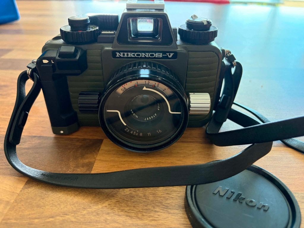 Appareil photo sous-marin Nikon Nikonos V  Nikkor 35mm f/2.5, Enlèvement ou Envoi, Utilisé, Nikon